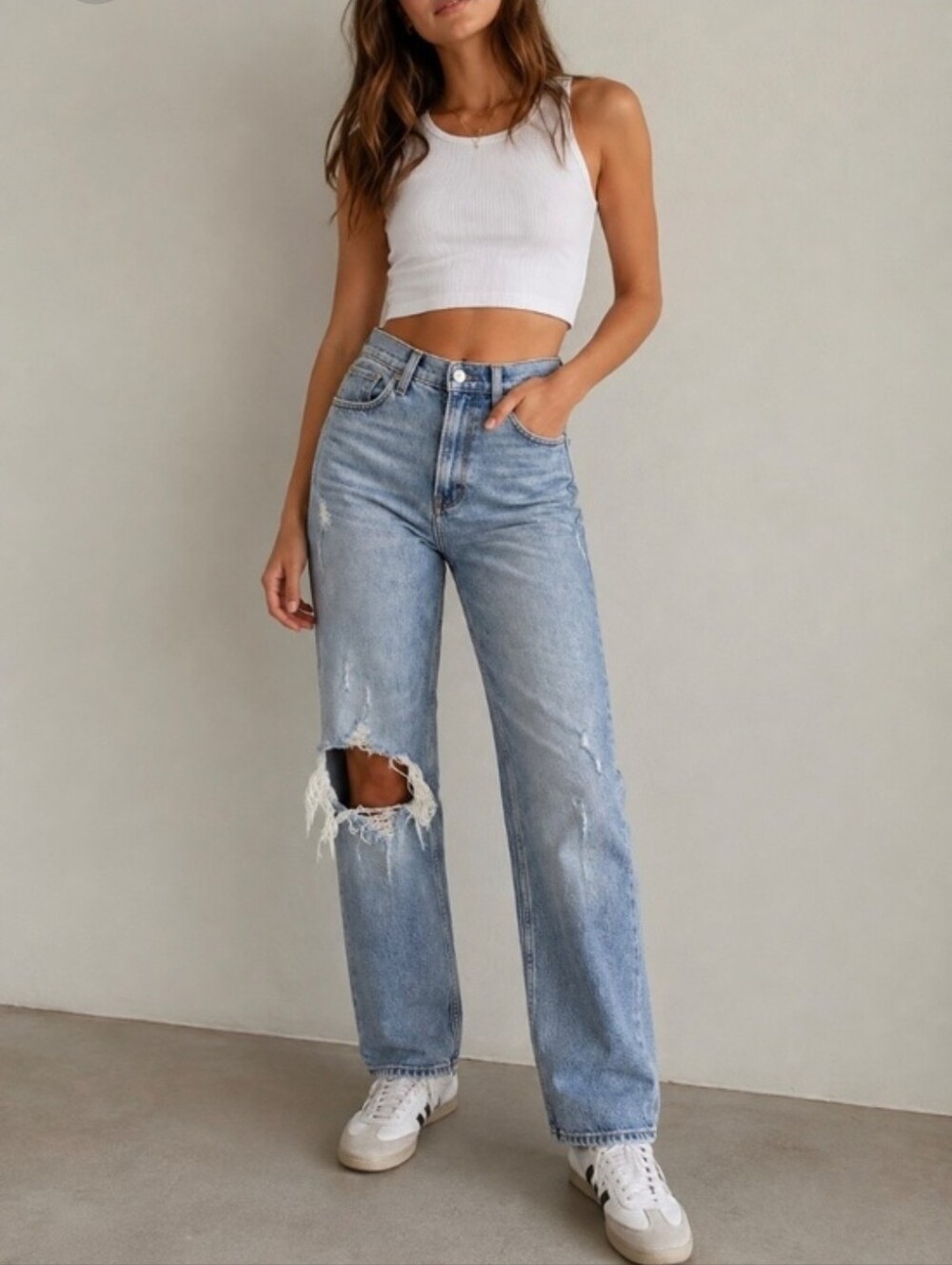 Abercrombie & Fitch The '90s Straight Ultra High Rise Distressed Denim Jeans 28